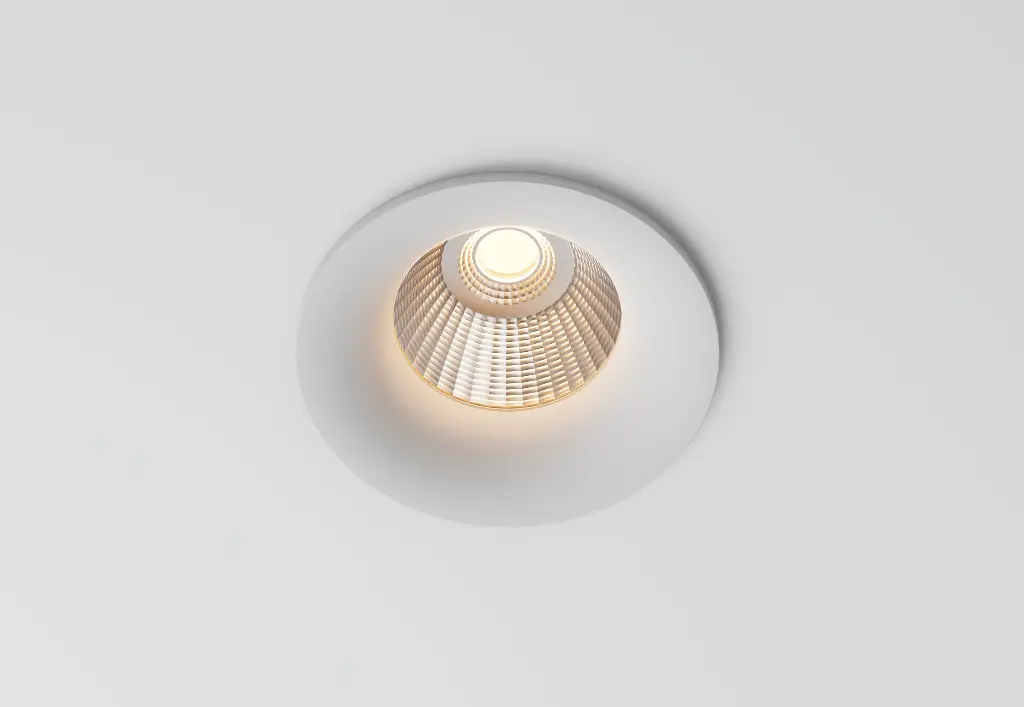 Smooth Medium LED White Reflector 38° 3000K.webp