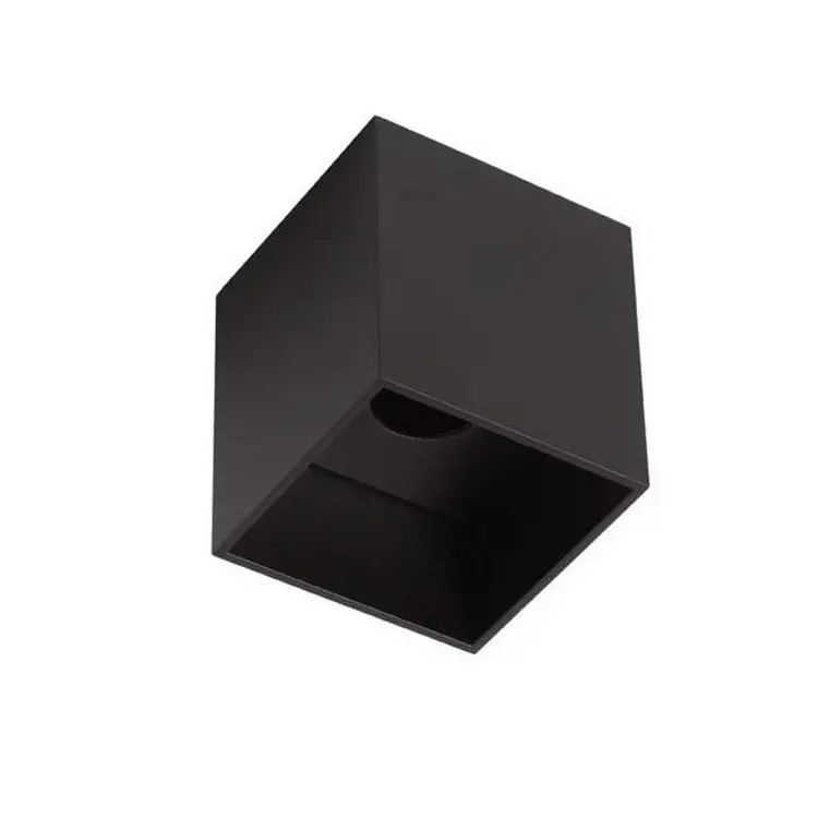 Chuck 1 Black_Extra_1.webp